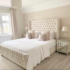 CHESTERFIELD WINGBACK BED