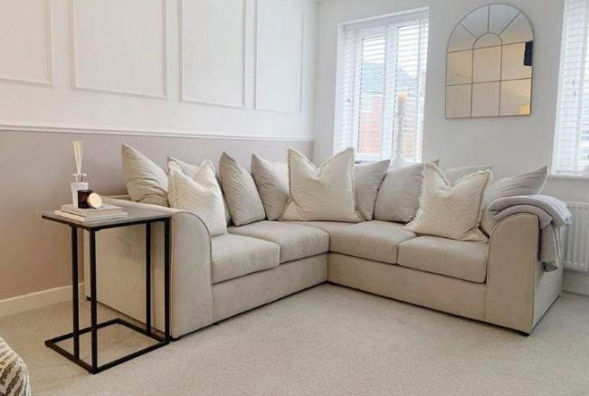 Creamy shannel 5 seater dual arm   Sofa